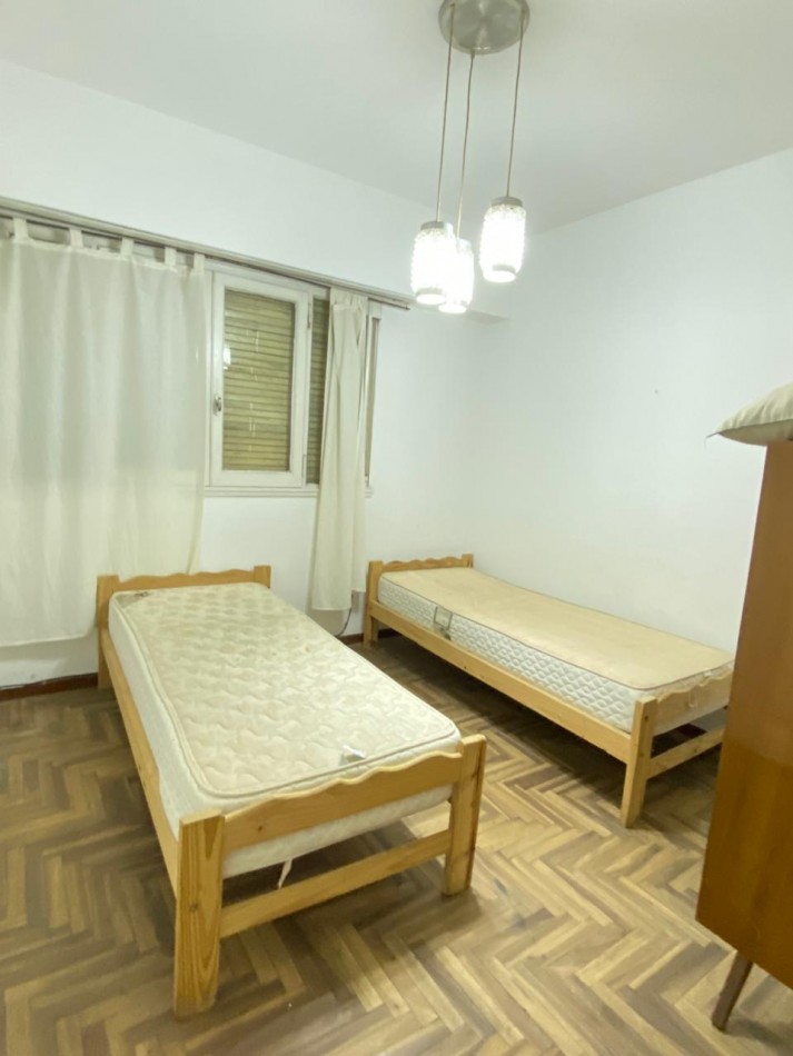 Departamento dos ambientes lateral. Estado original. Zona: Hotel Provincial