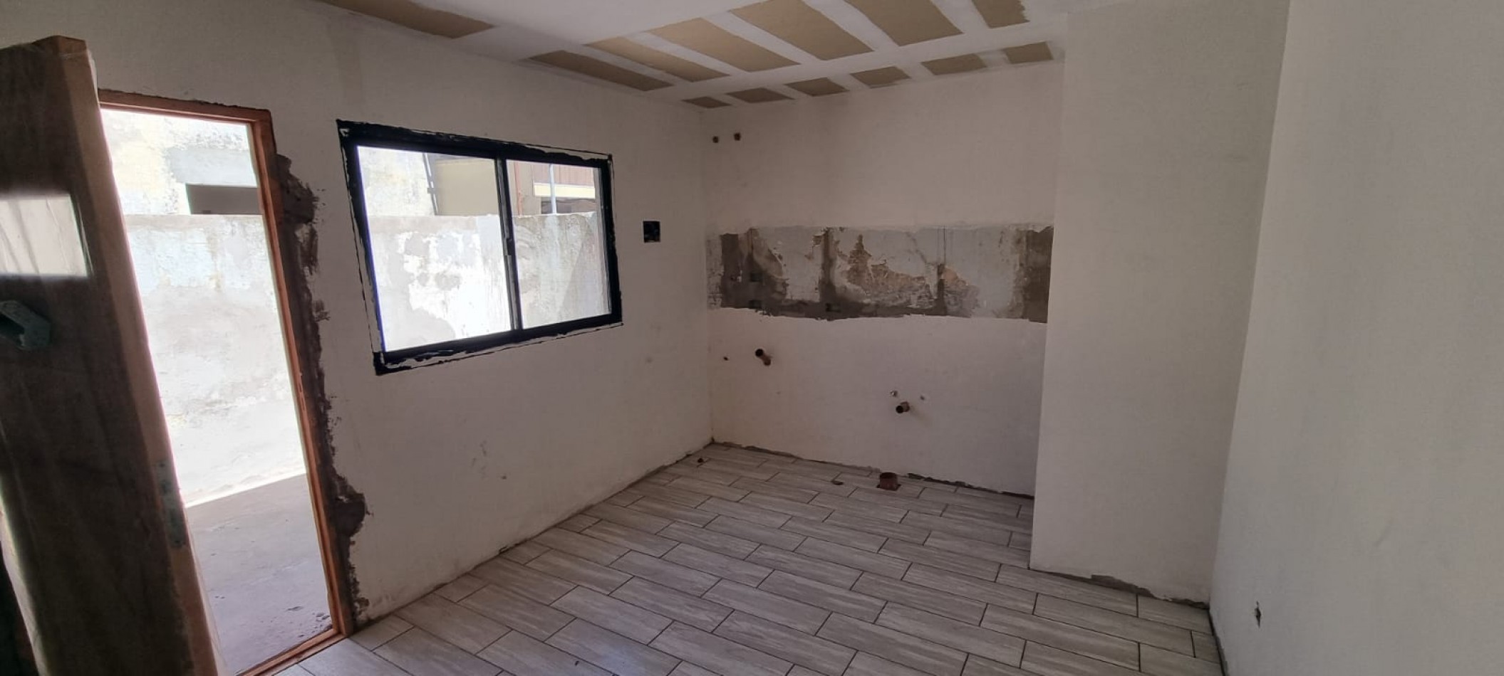 P.H. de 1 ambiente a estrenar con patio.Zona: Don Bosco