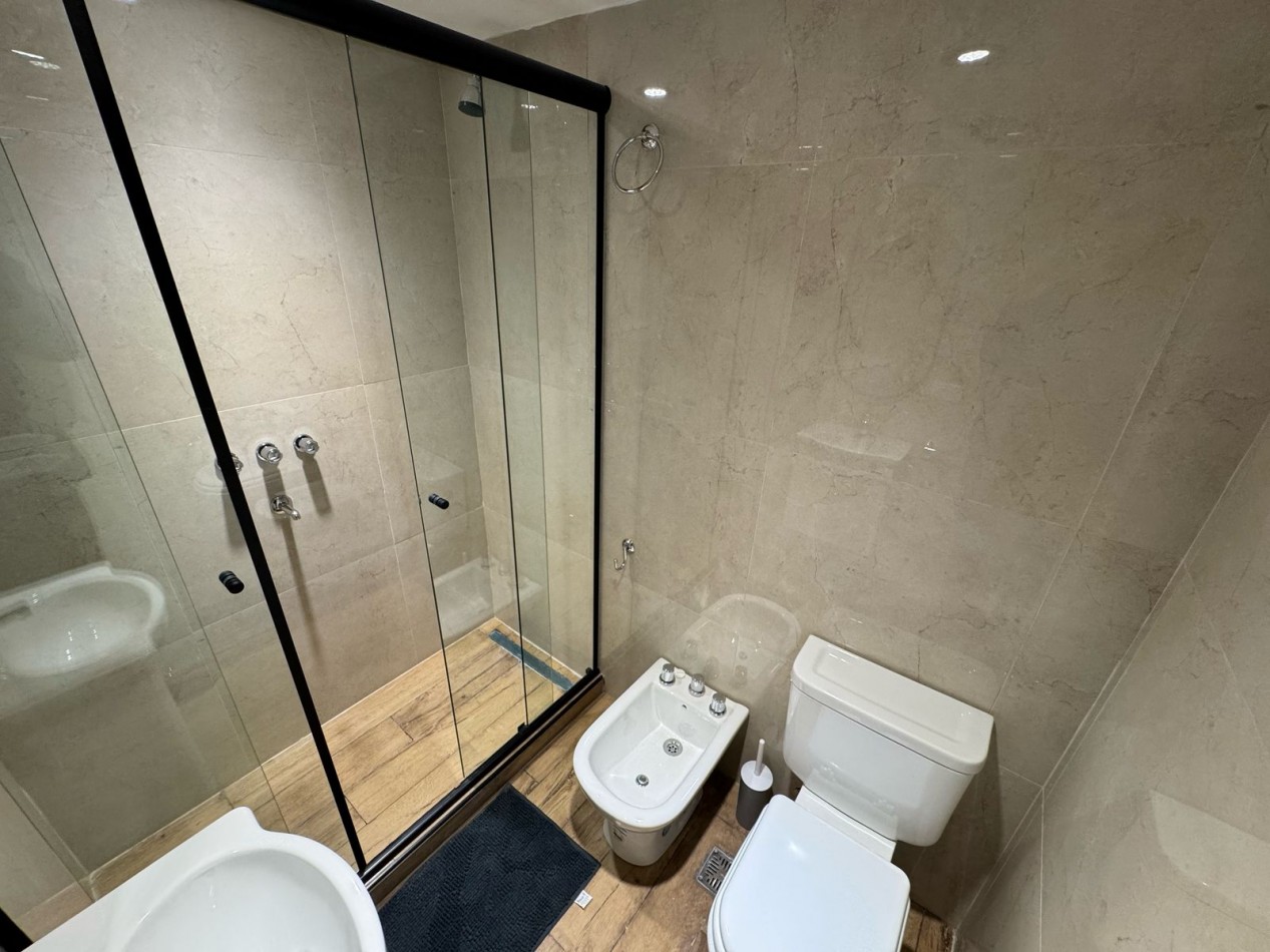 Departamento dos ambientes. Recilado y amoblado.Zona: Macrocentro