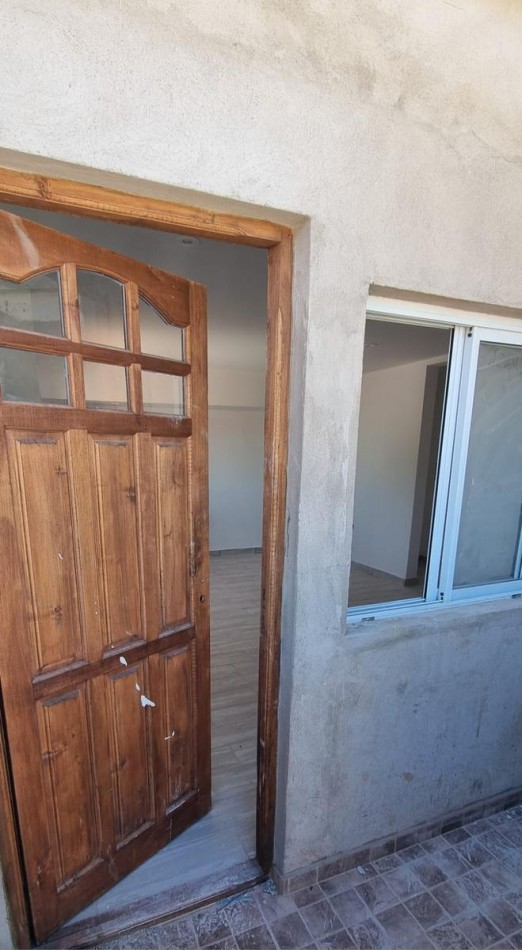 P.H. tres ambientes a estrenar, primer piso por escalera. (EN OBRA)  Zona: Villa Primera 