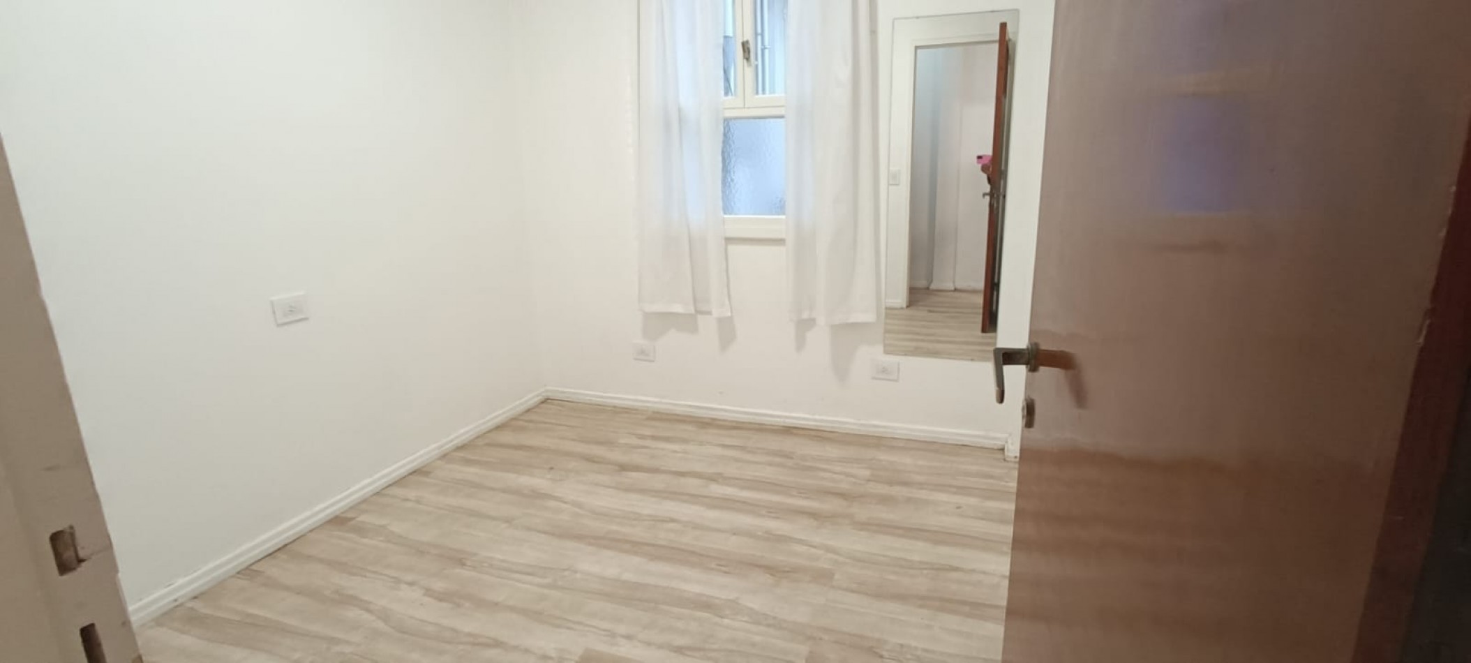 OFICINA CON COCHERA (OPCIONA) EN ALQUILER, ZONA CENTRO. IMPECABLE