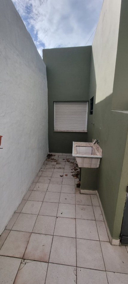P.H. DE TRES AMBIENTES, MUY BUEN ESTADO ORIGINAL. ZONA: DON BOSCO