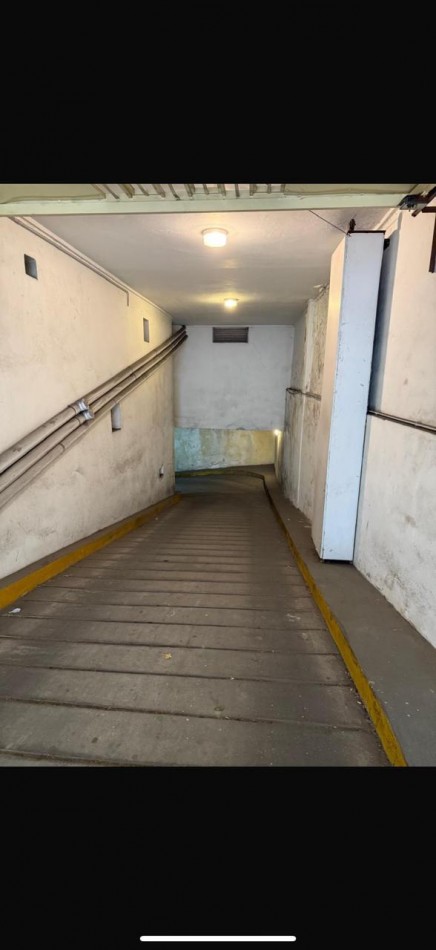 Cochera fija para auto o camioneta