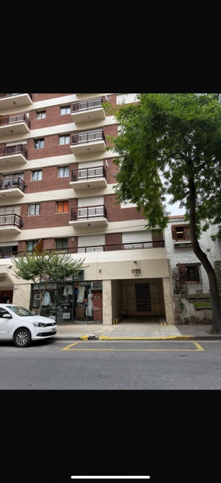 Cochera fija para auto o camioneta
