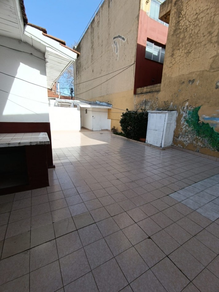 ALQUILER POR 24 MESES!!! P.H. TRES AMBIENTES. SOLO PERSONAS ADULTAS. ZONA: SAN JOSE