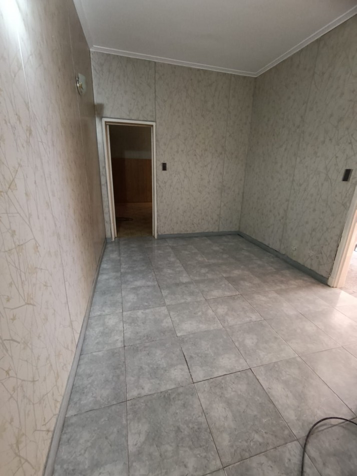 ALQUILER POR 24 MESES!!! P.H. TRES AMBIENTES. SOLO PERSONAS ADULTAS. ZONA: SAN JOSE