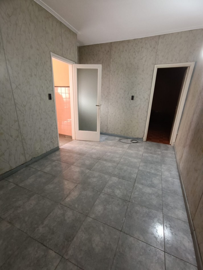 ALQUILER POR 24 MESES!!! P.H. TRES AMBIENTES. SOLO PERSONAS ADULTAS. ZONA: SAN JOSE