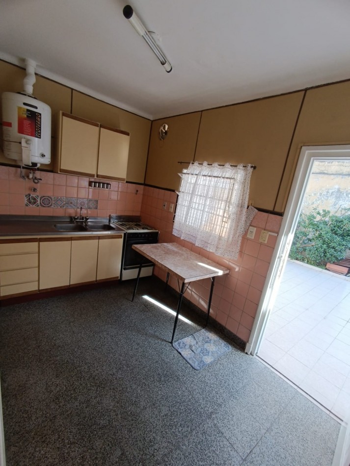ALQUILER POR 24 MESES!!! P.H. TRES AMBIENTES. SOLO PERSONAS ADULTAS. ZONA: SAN JOSE