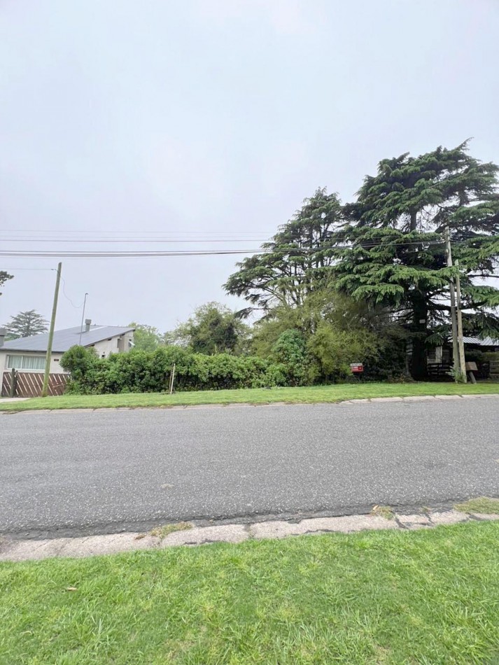 Gran lote en Sierra de los Padres.