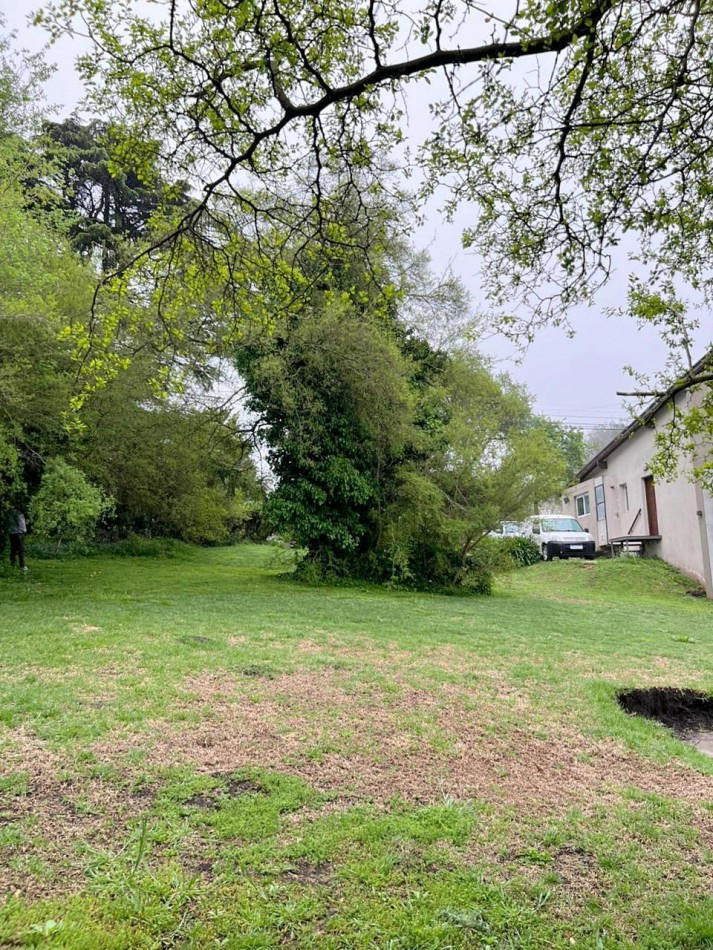Gran lote en Sierra de los Padres.