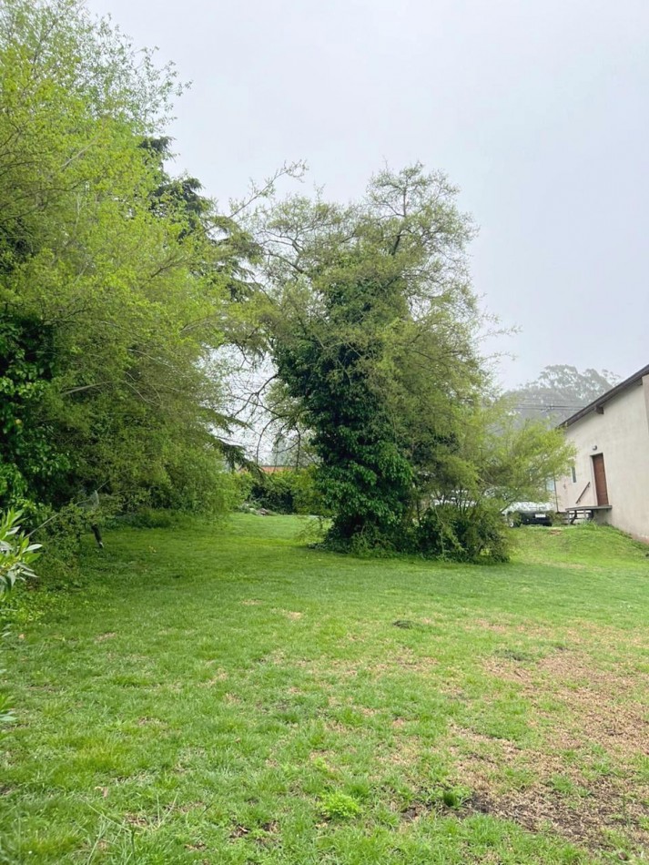 Gran lote en Sierra de los Padres.