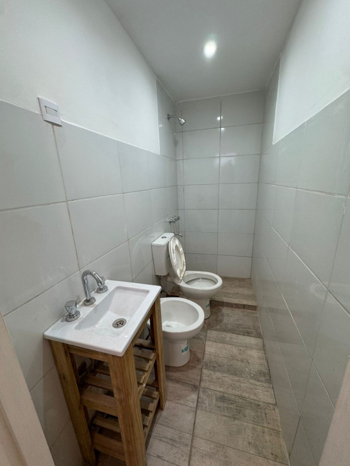 P.h. un ambiente con patio. Reciclado. Zona: Parque Luro