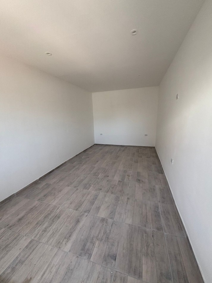 Duplex doos ambientes con espacio de cochera. Reciclado. Zona: Don Bosco