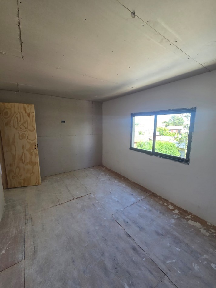 Duplex de tres ambientes a Estrenar. Zona: Don Bosco