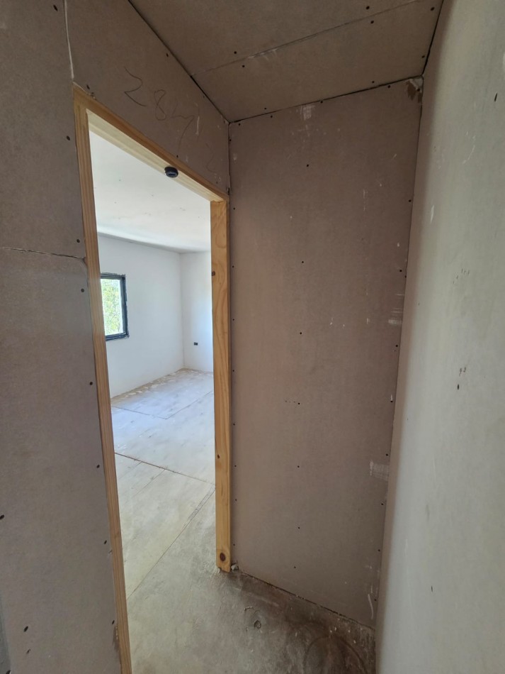 Duplex de tres ambientes a Estrenar. Zona: Don Bosco