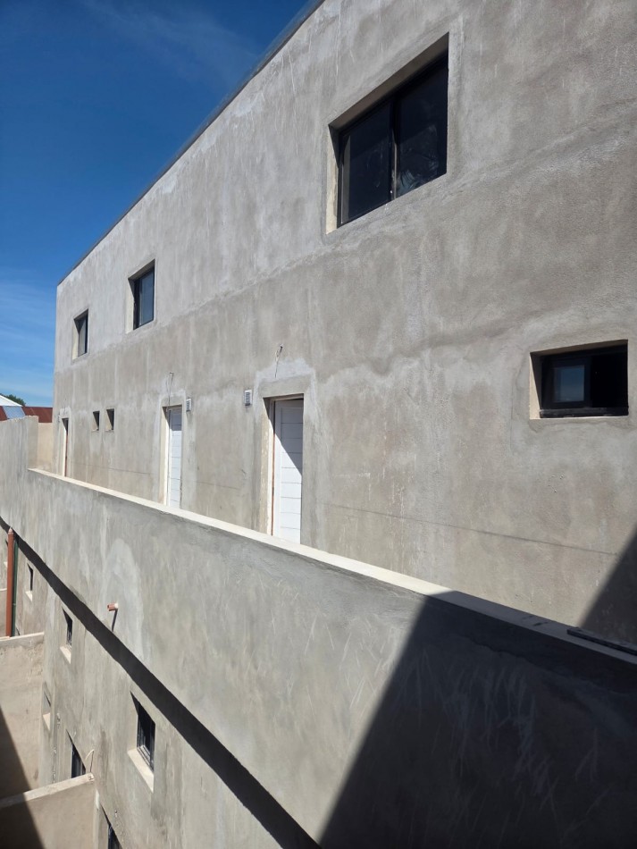 Duplex de tres ambientes a Estrenar. Zona: Don Bosco