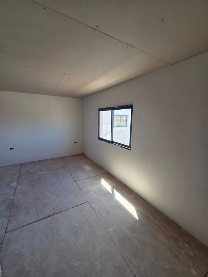 Duplex de tres ambientes a Estrenar. Zona: Don Bosco