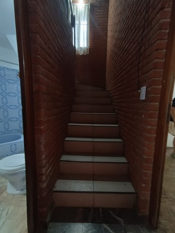 ALQUILER 24 MESES!!! Chalet cuatro ambientes en Bosque Perlata Ramos