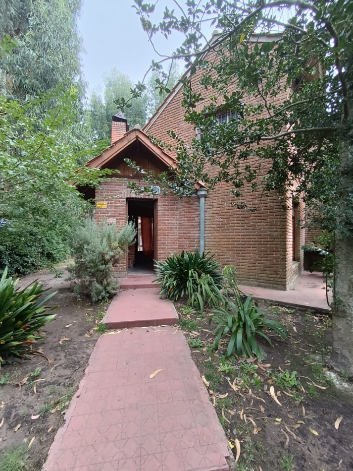 ALQUILER 24 MESES!!! Chalet cuatro ambientes en Bosque Perlata Ramos