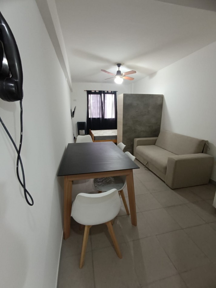 ALQUILER 9 MESES PARA ESTUDIANTES!!! DEPARTAMENTO UN AMBIENTE. RECICLADO. ZONA: PLAZA MITRE