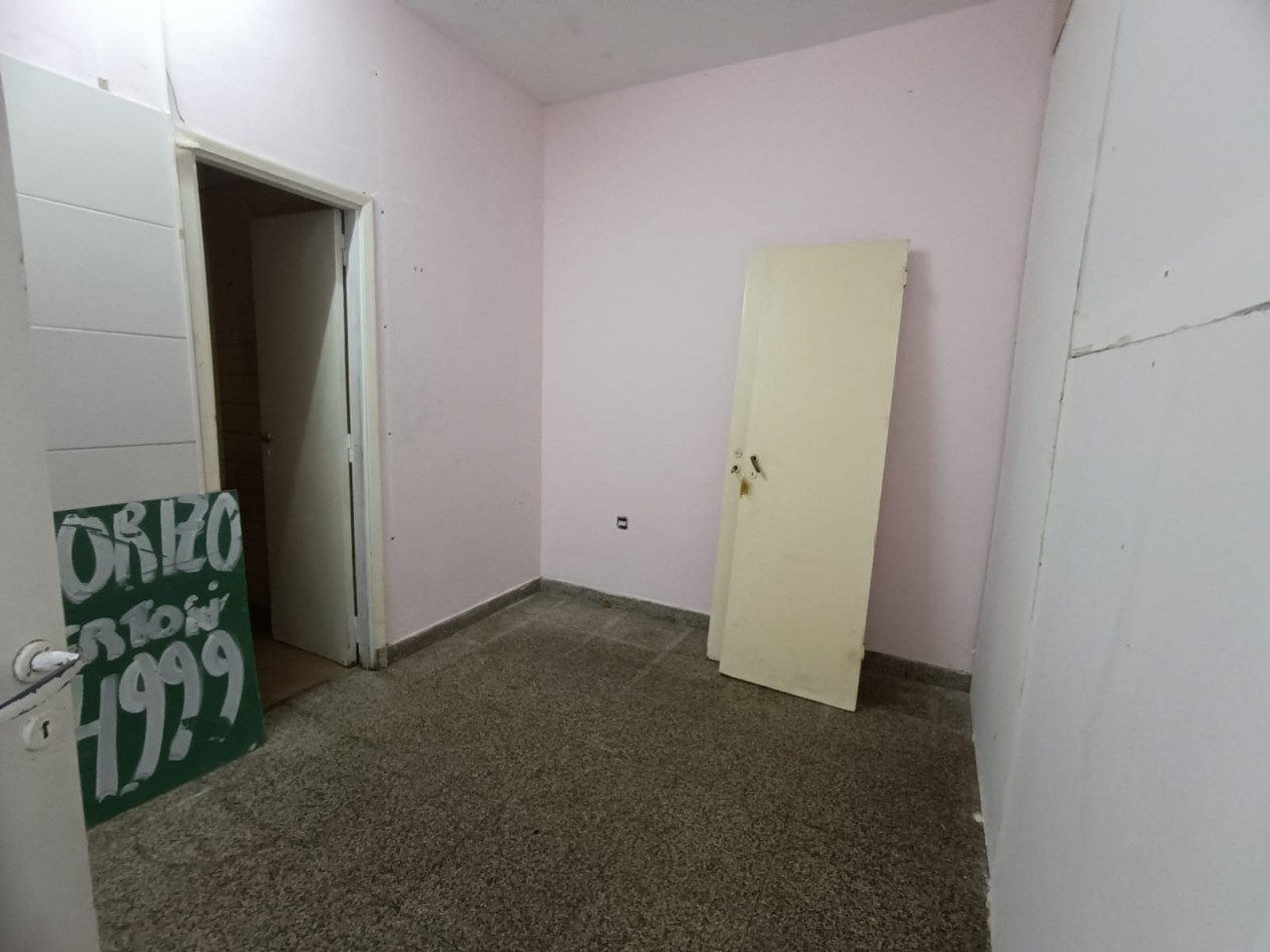 ALQUILER LOCAL COMERCIAL CON CAMARA FRIGORIFICA SOBRE AVENIDA. IDEAL VARIOS RUBROS. MUNDIALISTA