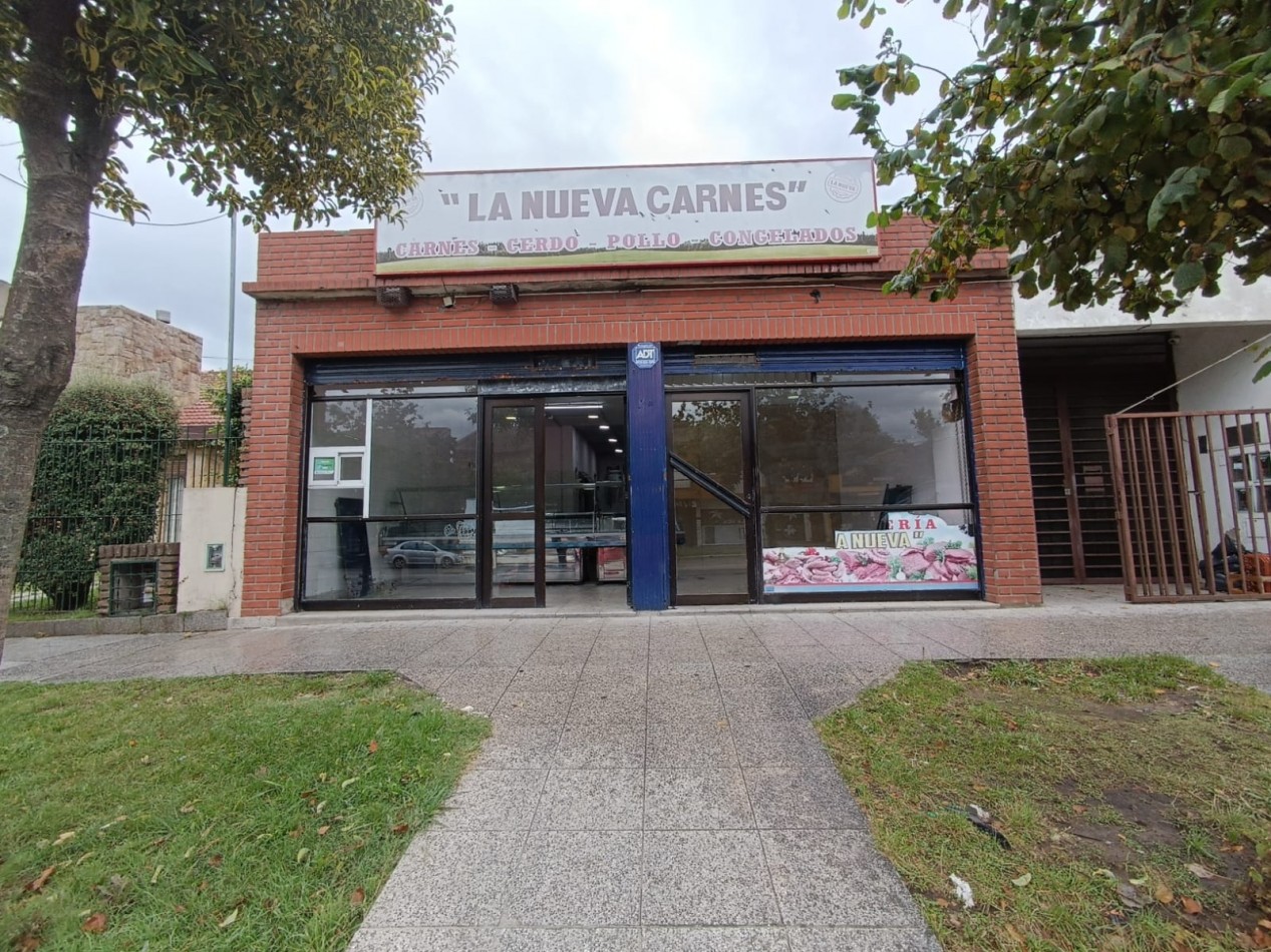 ALQUILER LOCAL COMERCIAL CON CAMARA FRIGORIFICA SOBRE AVENIDA. IDEAL VARIOS RUBROS. MUNDIALISTA