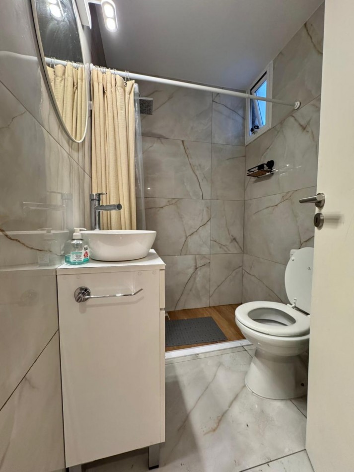 Departamento dos ambientes super luminoso. Reciclado y amoblado