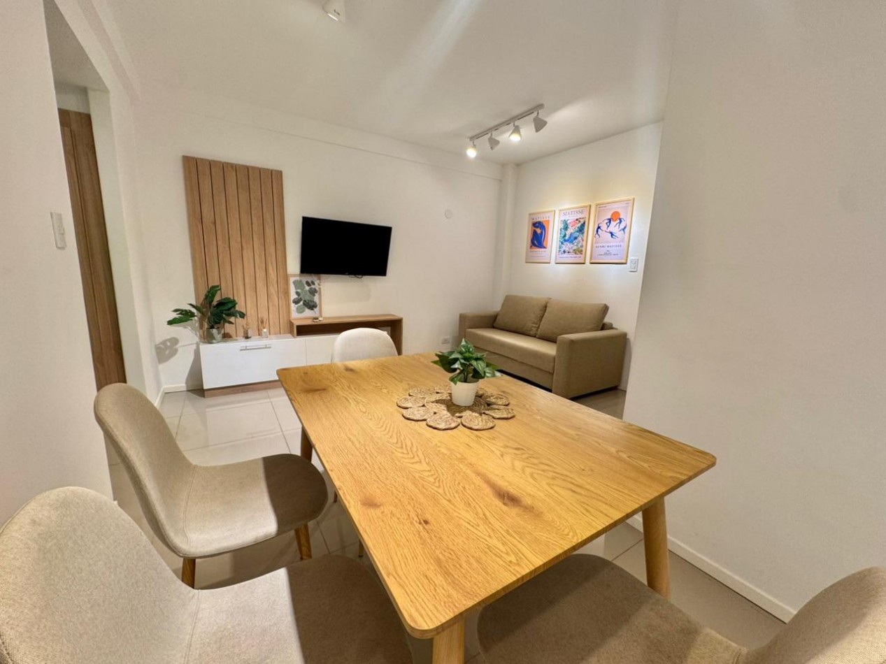 Departamento dos ambientes super luminoso. Reciclado y amoblado