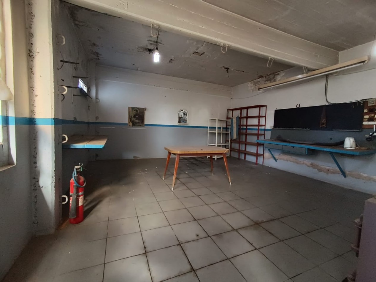 ALQUILER GALPON!!! GALPON APTO VARIOS RUBROS A MTS DE AVENIDA FORTUNATO DE LA PLAZA, 450 MTS. APTO CAMIONES