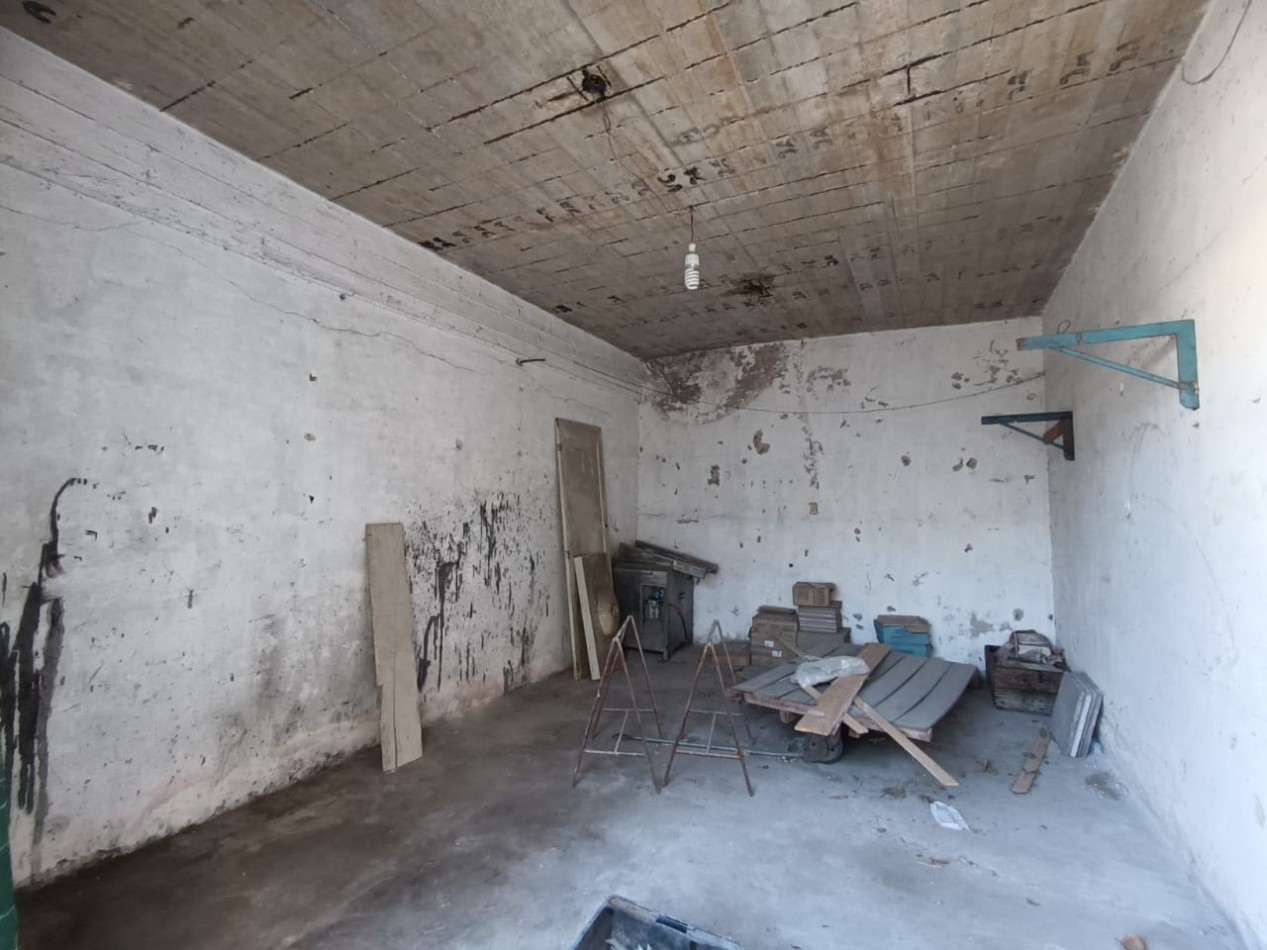 ALQUILER GALPON!!! GALPON APTO VARIOS RUBROS A MTS DE AVENIDA FORTUNATO DE LA PLAZA, 450 MTS. APTO CAMIONES