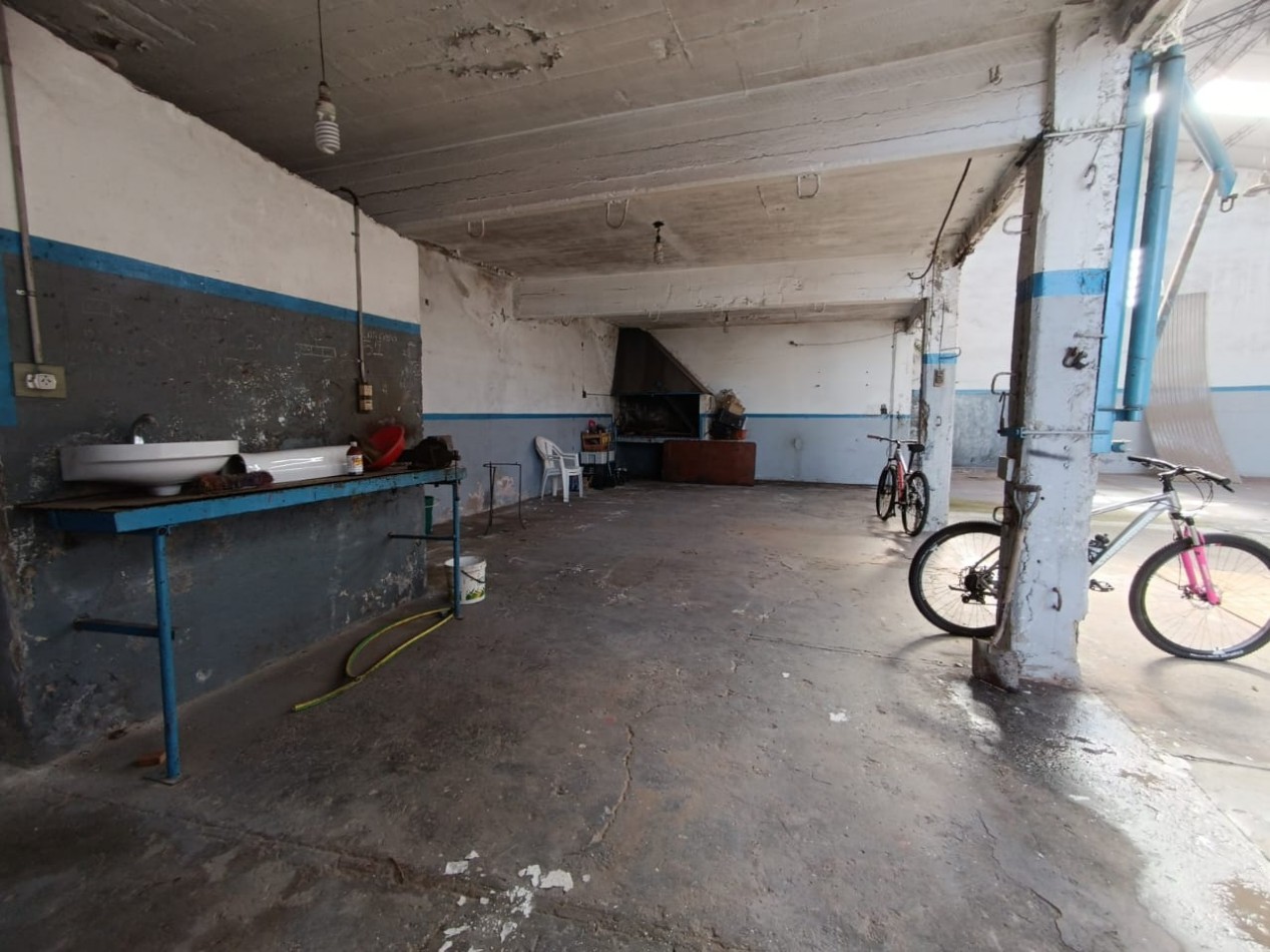 ALQUILER GALPON!!! GALPON APTO VARIOS RUBROS A MTS DE AVENIDA FORTUNATO DE LA PLAZA, 450 MTS. APTO CAMIONES