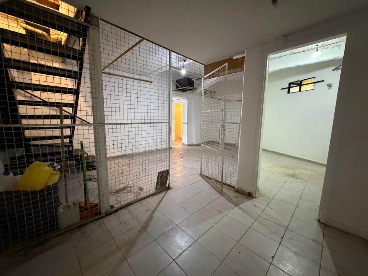 Local comercial, ideal gastronomia. Centro