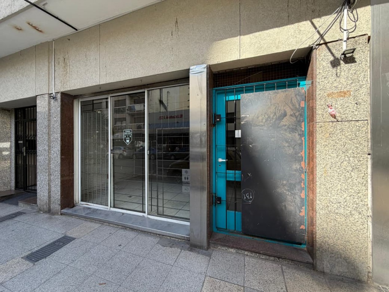 Local comercial, ideal gastronomia. Centro