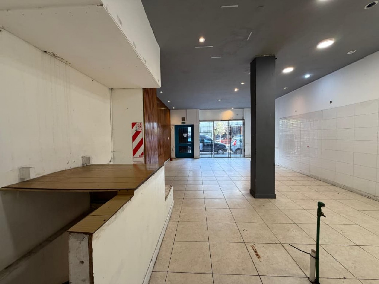 Local comercial, ideal gastronomia. Centro