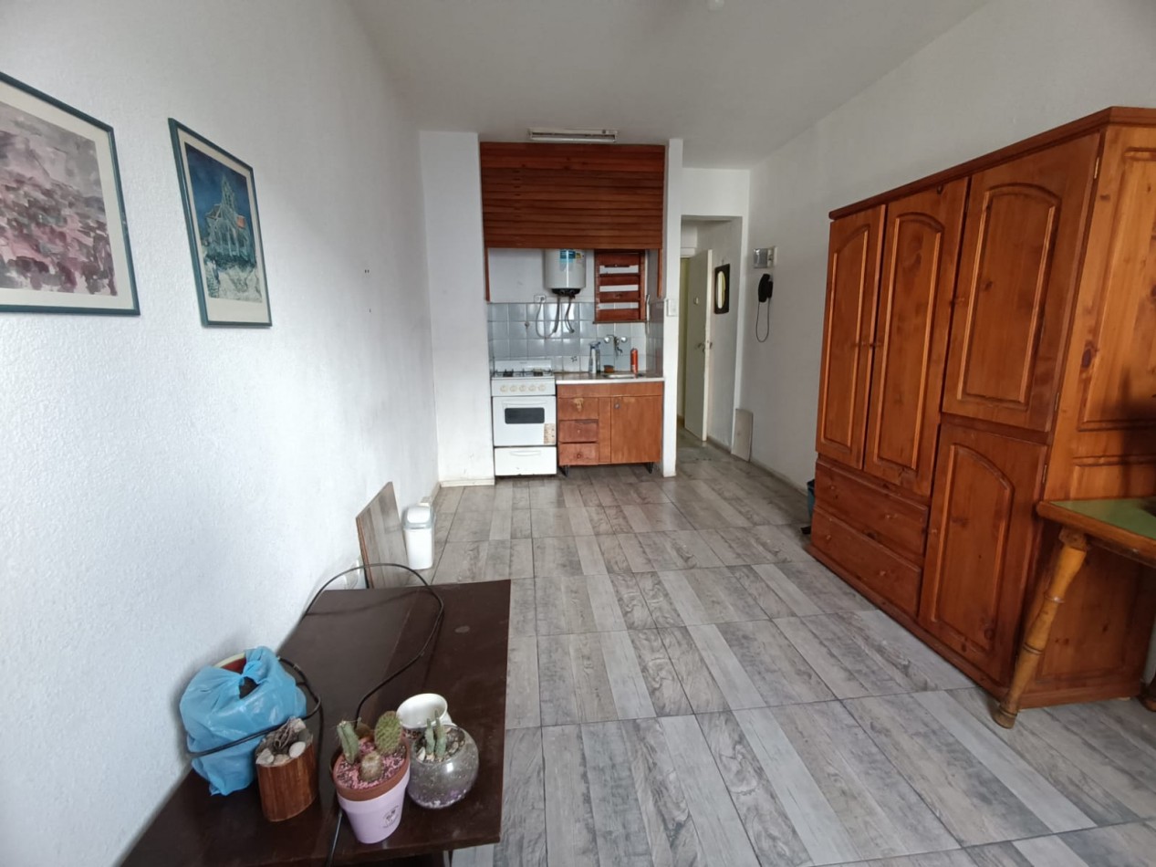 ALQUILER POR 24 MESES!! DEPARTAMENTO UN AMBIENTE AL CONTRAFRENTE LUMINOSO. PLAZA MITRE 