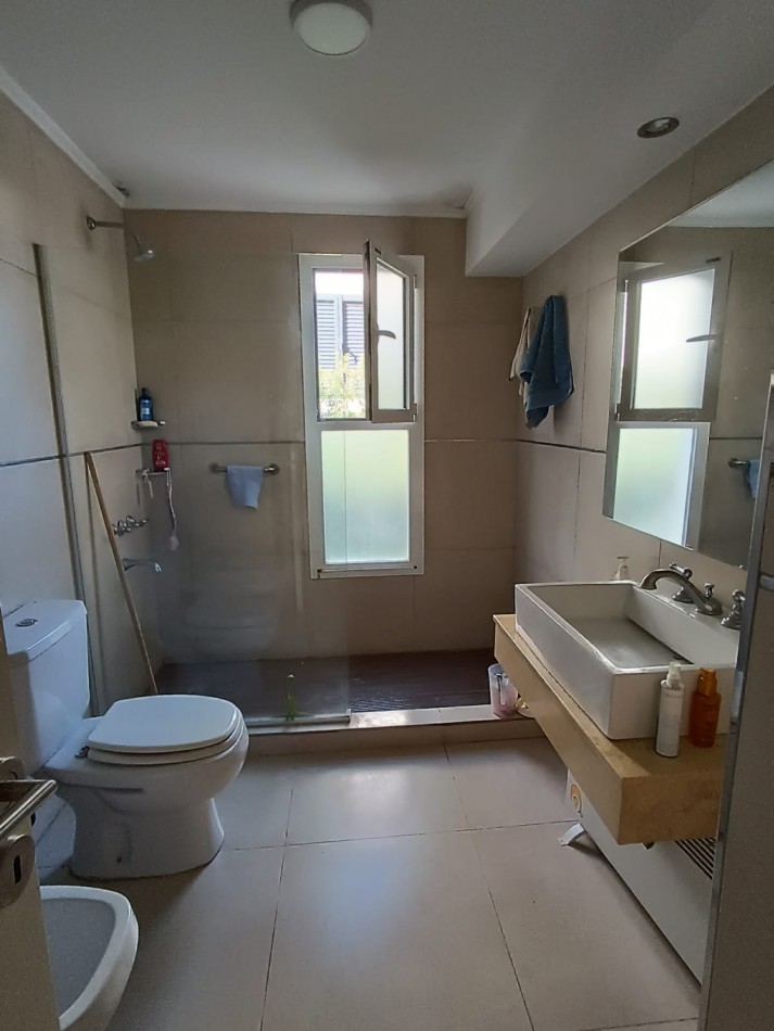 Casa de 4 ambientes en Barrio Privado Rumenco