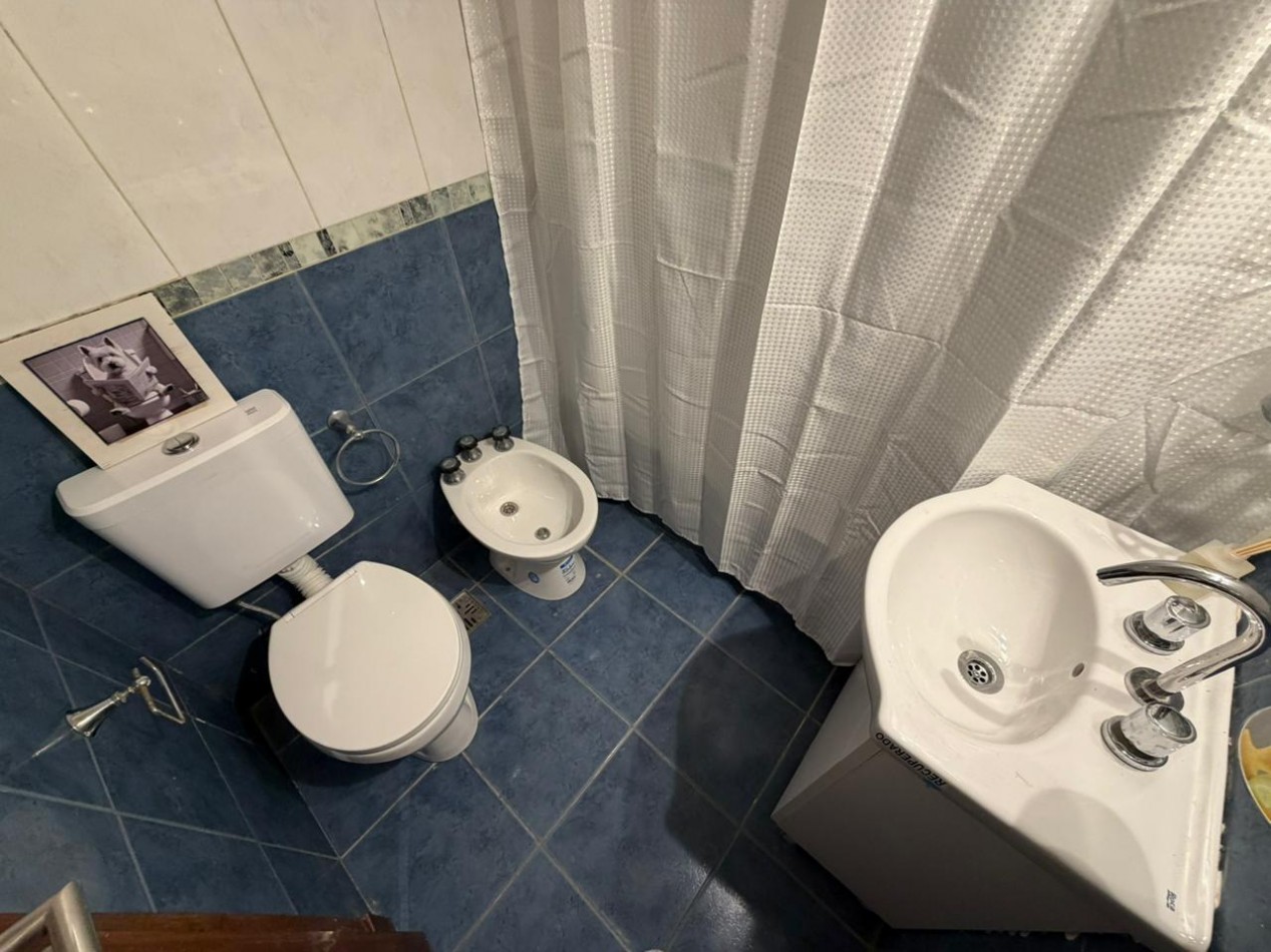 Departamento dos ambientes con dependencia. Reciclado y amoblado