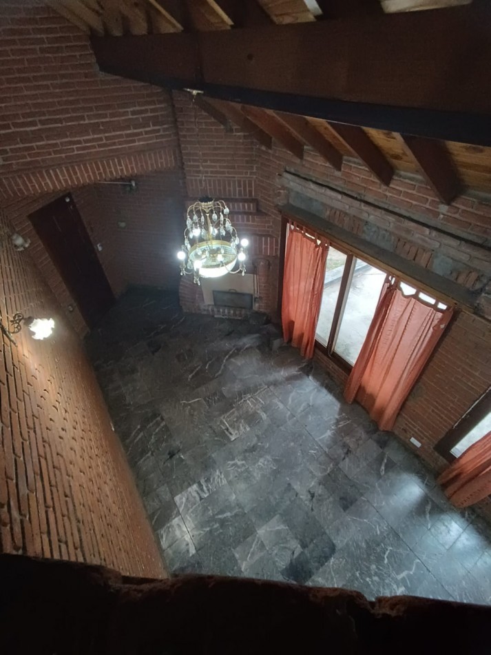 Chalet cuatro ambientes en Bosque Perlata Ramos