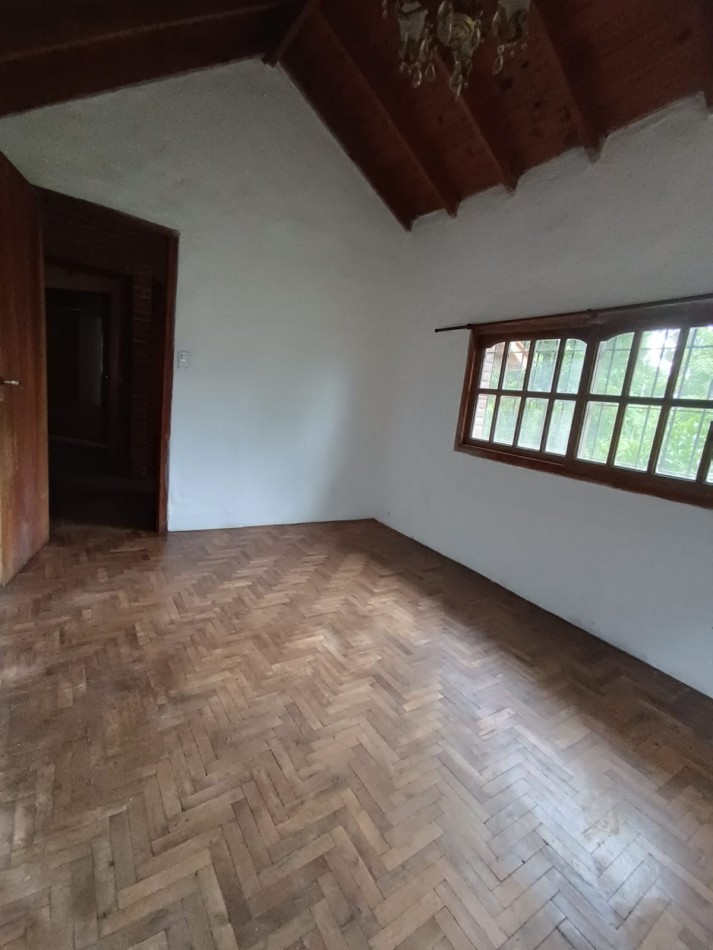 Chalet cuatro ambientes en Bosque Perlata Ramos