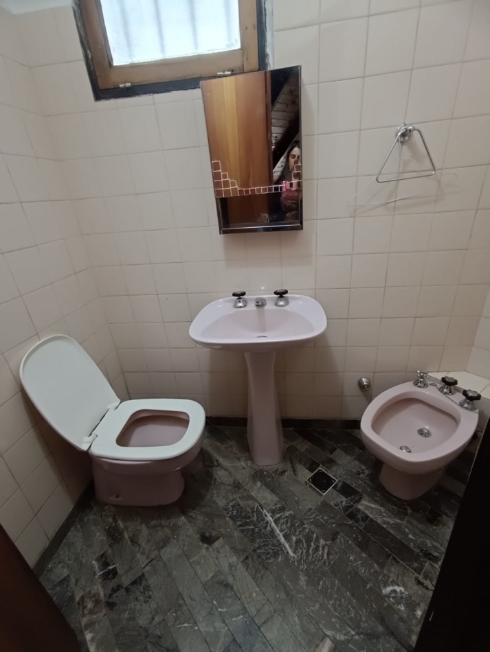 Chalet cuatro ambientes en Bosque Perlata Ramos