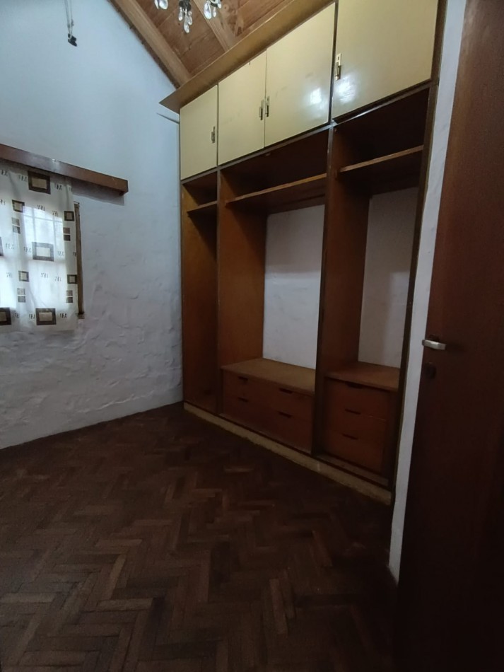 Chalet cuatro ambientes en Bosque Perlata Ramos