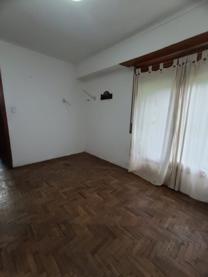 Chalet cuatro ambientes en Bosque Perlata Ramos