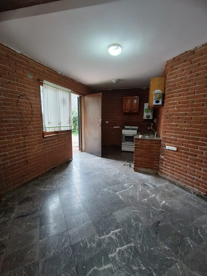 Chalet cuatro ambientes en Bosque Perlata Ramos