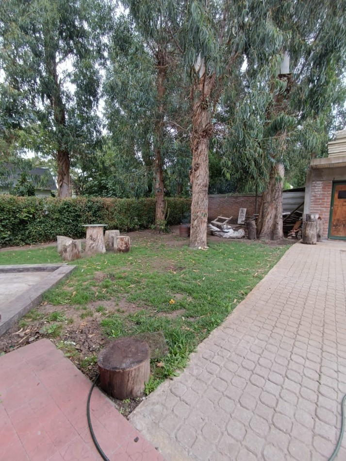 Chalet cuatro ambientes en Bosque Perlata Ramos