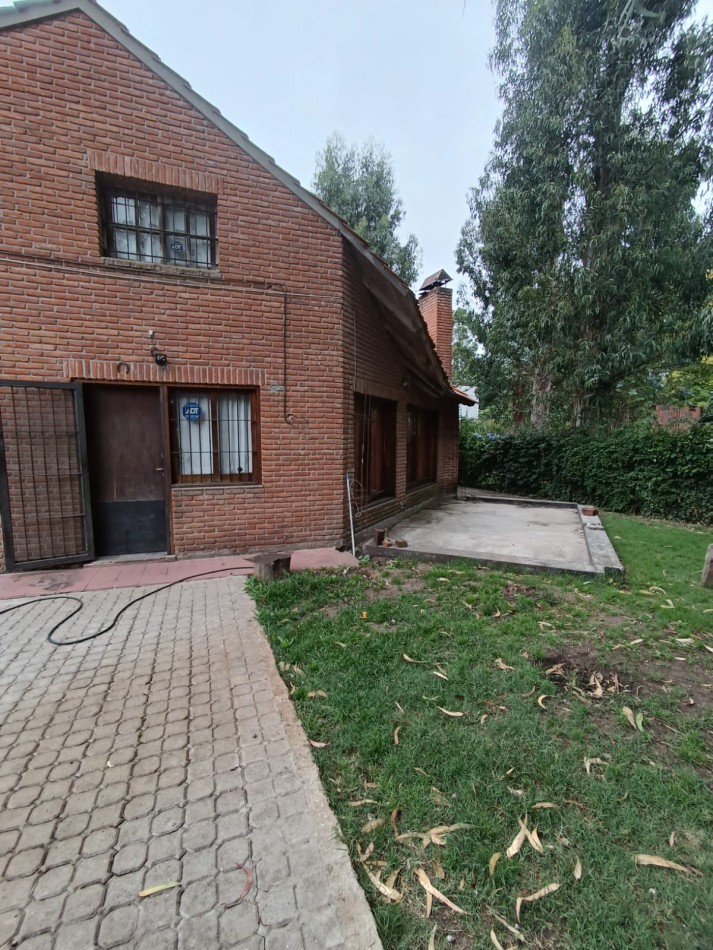 Chalet cuatro ambientes en Bosque Perlata Ramos