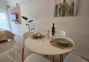 Departamento un ambiente luminoso. Reciclado y amoblado. Zona: Macrocentro