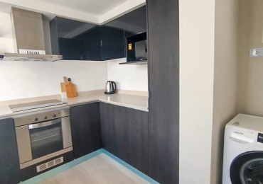 Departamento dos ambientes a Estrenar! a la calle con balcon saliente. Amoblado. Zona:  Plaza Colon