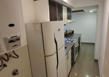 Departamento un ambiente y medio con patio. Muy buen estado. Amoblado. Aldrey