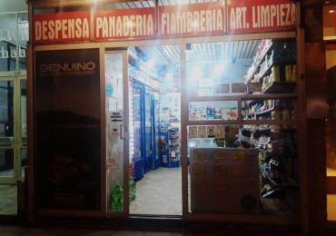 ALQUILO LOCAL COMERCIAL FRENTE. ZONA: PLAZA COLON (LIBRE A PARTIR DE OCTUBRE)