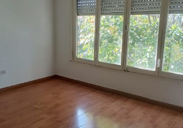 ALQUILER 24 MESES!!! P.H. DOS AMBIENTES PRIMER PISO POR ESCALERA A LA CALLE. ZONA: EL PROGRESO